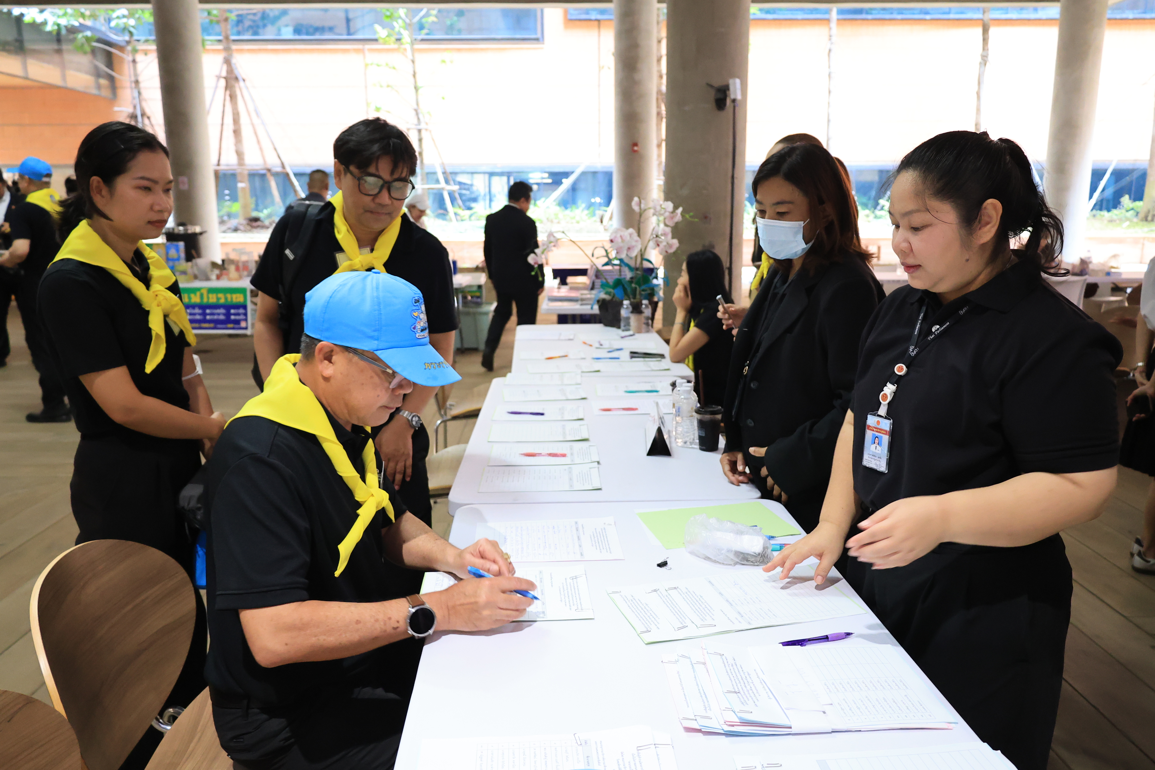 title - ส.ป.ก. ร่วมจัดงานนิทรรศการเฉลิมพระเกียรติพระบาทสมเด็จพระเจ้าอยู่หัว เนื่องในโอกาสมหามงคลเฉลิมพระชนมพรรษา 74 พรรษา 28 กรกฎาคม 2569 “ตามรอยเบื้องพระยุคลบาท น้อมสํานึกในพระมหากรุณาธิคุณ”